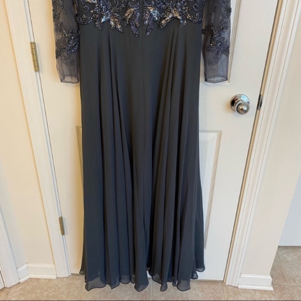 XSCAPE Women's Sequin Embellished Long Sleeve Boat Neck Chiffon Gown in Charcoal - Picture 8 of 9
